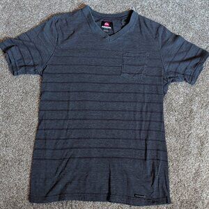 Quicksilver V-Neck Size Large Gray Horizontal Striped Short Sleeve Casual Shirt